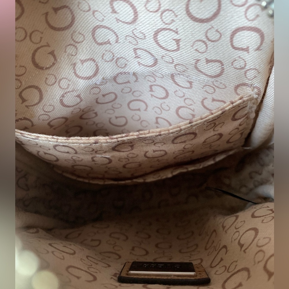 GUESS Los Angeles Women's Cream/Tan Crossbody Bag Handbag Purse - Picture 10 of 10